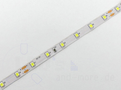 LED Stripe Wei 12 Volt, 300 SMD 2835 LED Band 8 Watt 500cm 6000K