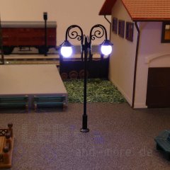 Nostalgische Laterne Straßenlampe Bogen LED weiß 2-armig