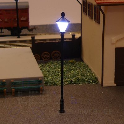 runde Laterne Straßenlampe Parkleuchte Hutlampe LED weiß