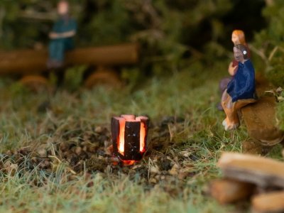 Modell Schwedenfeuer mit LED Beleuchtung Spur N TT H0
