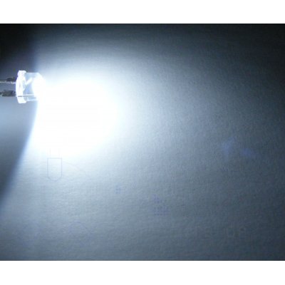 0,5 W Ultrahelles 8mm Flachkopf LED Weiß 45 Lm 140° 6000K