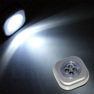 LED Klebe Lampe batteriebetrieben mit 4 LEDs 0,2W